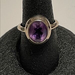 Purple Amethyst Gemstone 925 Ring size 6